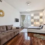 Basilika And Castle Amazing View Luxury Free Parking Upon Reservation Apartment