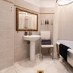 Basilika And Castle Amazing View Luxury Free Parking Upon Reservation Apartment