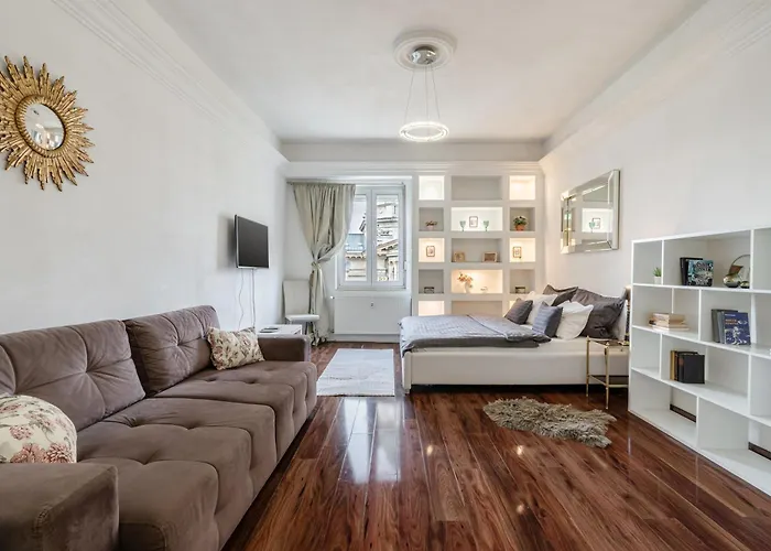 Basilika And Castle Amazing View Luxury Free Parking Upon Reservation 아파트