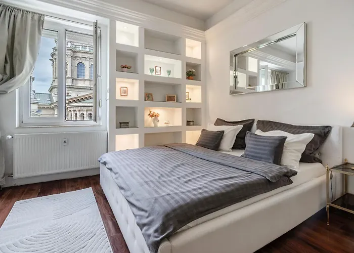 Basilika And Castle Amazing View Luxury Free Parking Upon Reservation Apartment Budapest