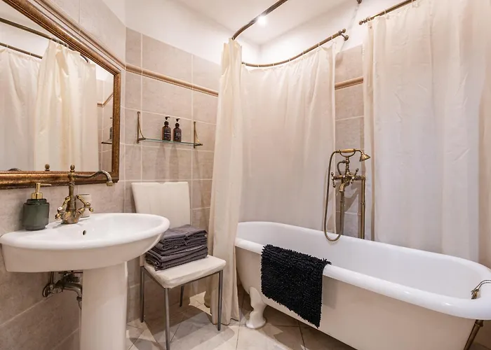 아파트 Basilika And Castle Amazing View Luxury Free Parking Upon Reservation 부다페스트