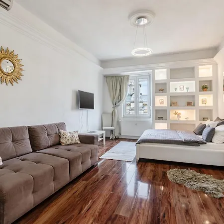 Basilika And Castle Amazing View Luxury Free Parking Upon Reservation Apartmán